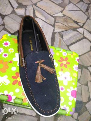 Newbuck leather shoe fresh packed under box pure