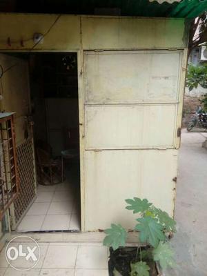 Office cabin for sale metallic body at reasonable