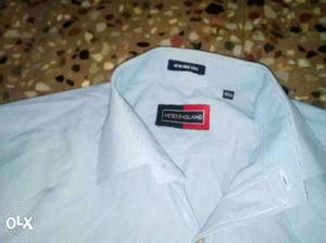Peter England used but look new shirt rs.100 in