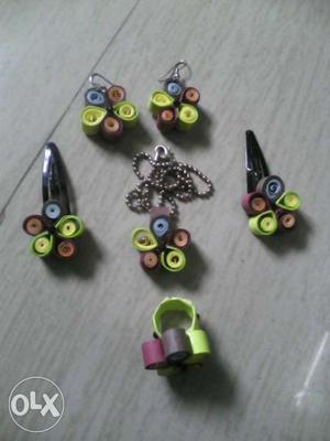 Quilled double colour flower shaped earrings,