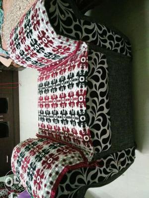 Red, White, And Black Divan Chair