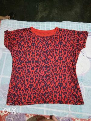 Red wd black dropped short crop top