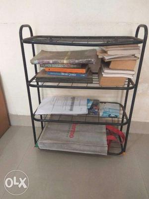 Shoe rack in Excellent condition
