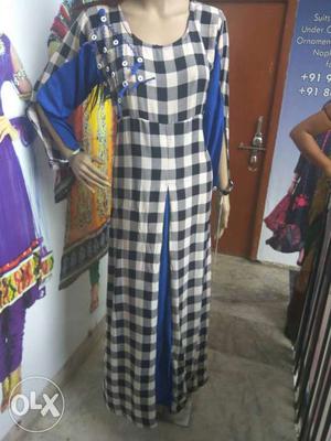 White And Black Check Crew-neck Long-sleeved Maxi Dress