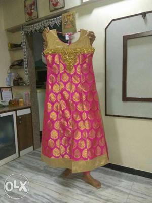  each all r new kurtis L size only