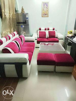 7 seater beautifull sofa set with centre table