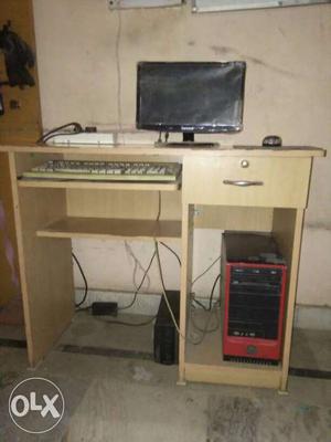 A 1 year genuinly used computer desk in good