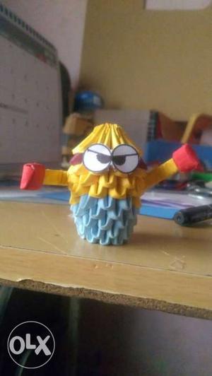 Angry boxing minion made of card paper, durable.