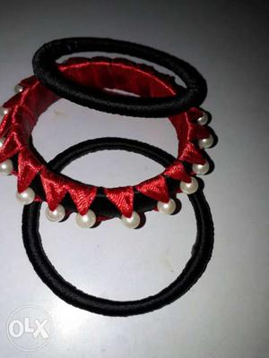 Black And Red Bangles