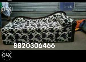 Black And White Leather Floral Fainting Coach