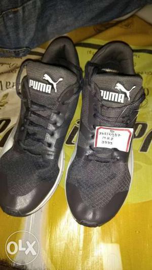 Black-and-white Puma Athletic Shoes new not used price 