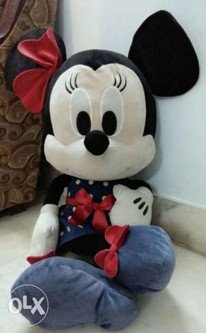 Disney Minnie Mouse plush toy.