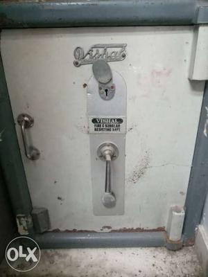 Gray And White Metal Vishal Safety Vault