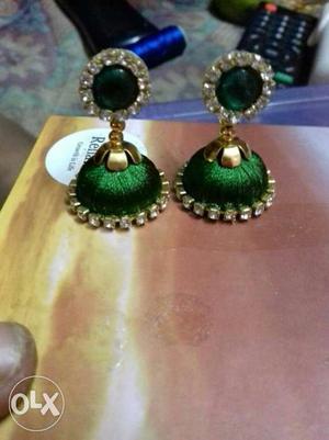 Green And Gold Diamond Embellish Earing