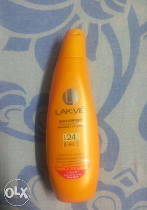 Orange Lakme sun expert Container
