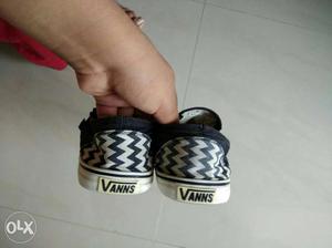 Pair Of White-and-black Vanns Chevron Low Top Sneakers