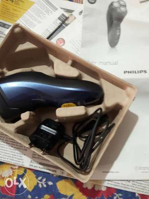 Philips Wet And Dry Electric Shaver With Pop Up