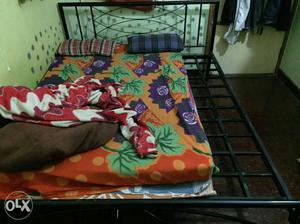 Queen size Metal cot for sale