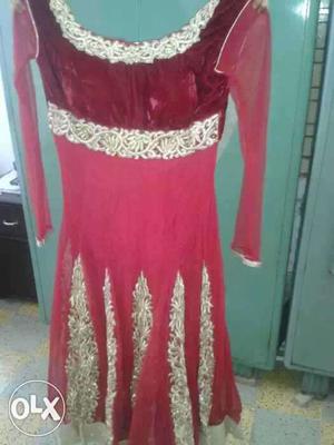 Red And White Jewel-neckline Long Sleeve Midi Dress