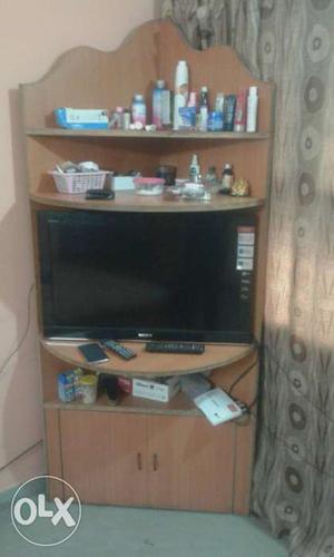 Showcase in very good condition in low price