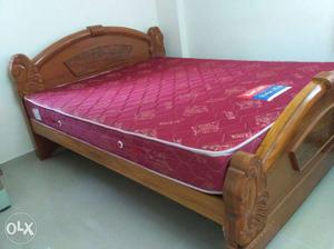 Teak wood queen size bed with kurlon matters
