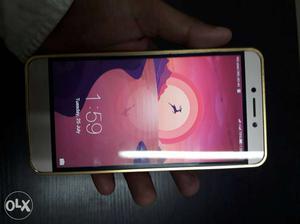 8 months old letv 1s mobile 2gb ram 32 gb