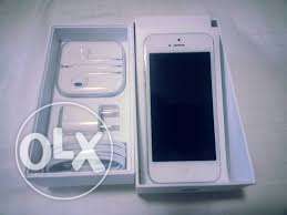 Apple iphone 5 16gb silver colour No dent,no