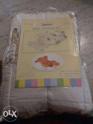 Baby's White Joining Pad Set With Pack