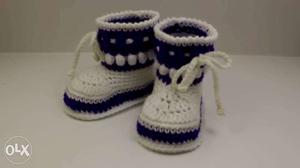 Crochet baby shoe