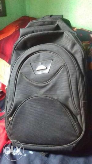 Hi, I am Sonam want to sell my 2 months old bag(2