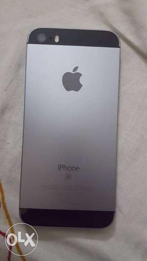 Iphone SE, 32 GB, space grey colour, less used
