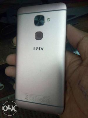 Letv 2s 32gb.3gb ram Nice and new look With