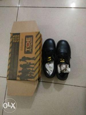 New Lancer safety shoes size-8