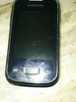 Samsung pocket good condition with origanl charge