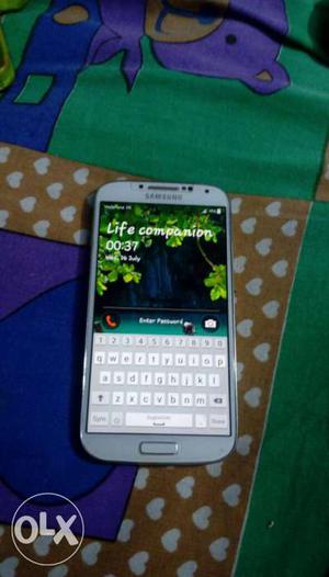Samsung s very good condition with box, charger,