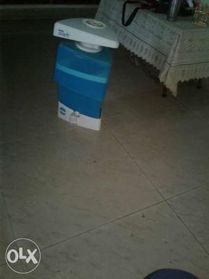 White And Blue Vicks Humidifier