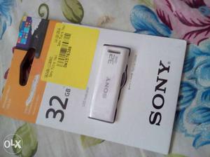 White Sony USB Flash Drive
