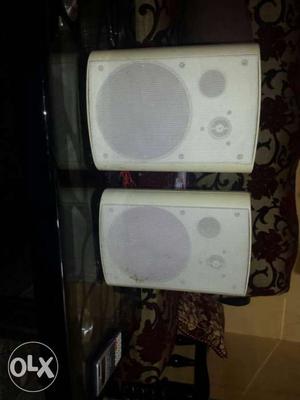 A boosting speakers in good condition,working in