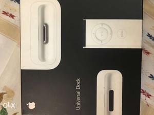 Apple Universal Dock with remote