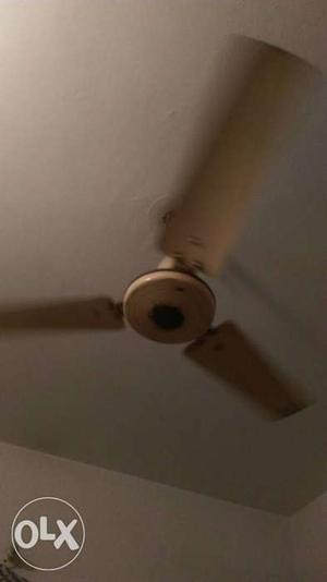 Beige 3-bladed Ceiling Fan