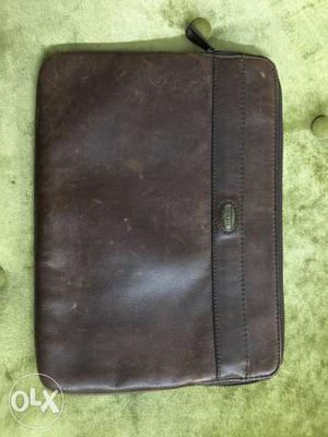 Fossil genuine leather ipad/tablet pouch, premium