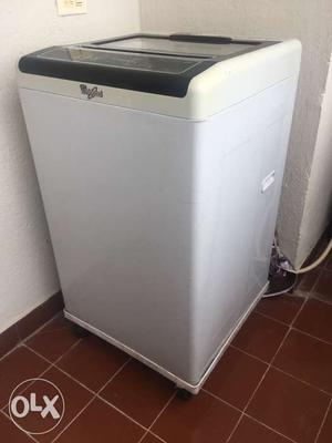 Fully automatic top-load Washing Machine with trolley wheels