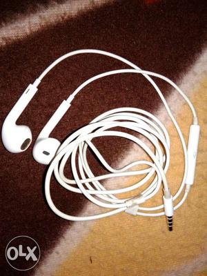 Head Phones (iphone)