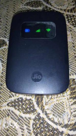 Jiofi with charger
