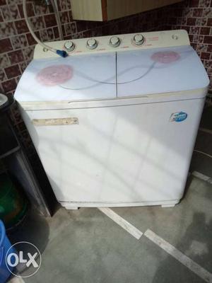 Loyard washing machine 10month used no any