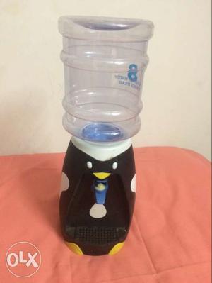Penguin design water dispenser for kids