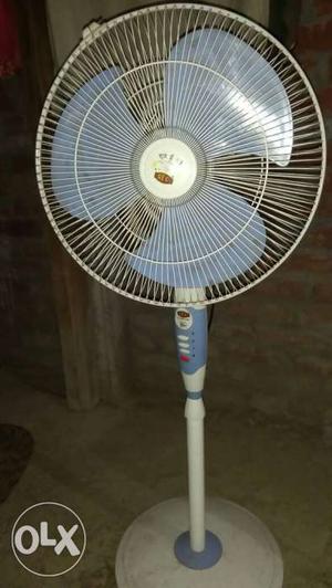 White And Blue 3-bladed Stand Fan