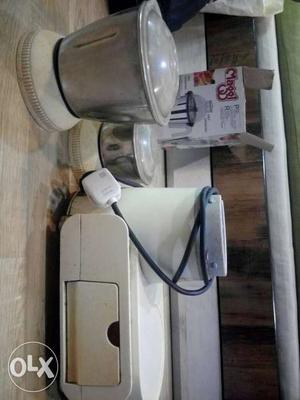 White And Gray Mixer Grinder
