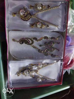 3-piece Embellished Gold Pendant Necklaces In Box
