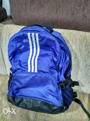 6 months old Adidas bag in perfect condition